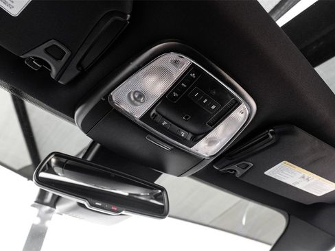 Used 2023 Dodge Charger R/T w/ Plus Group image 27