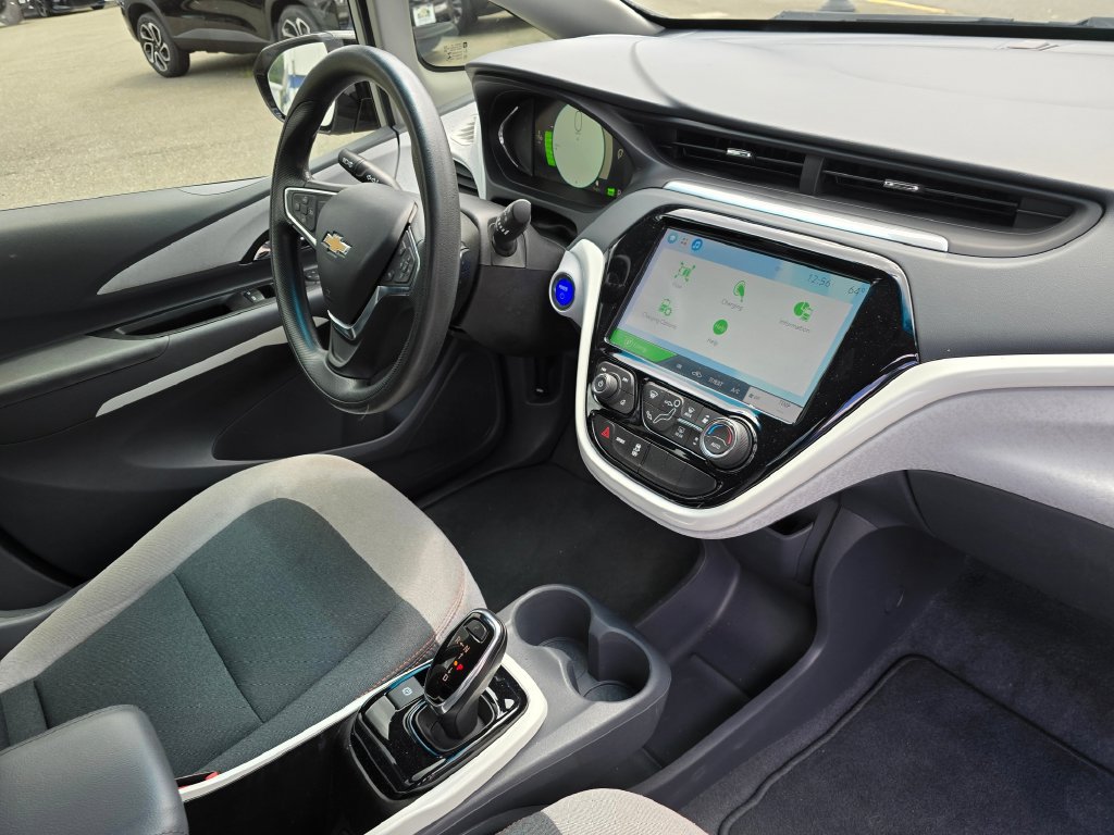 Used 2020 Chevrolet Bolt LT FWD image 11