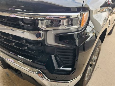 Used 2026 Chevrolet Silverado 1500 LT w/ Z71 Off-Road Package AWD/4WD image 6