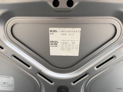 Used 1997 Porsche Boxster RWD image 30