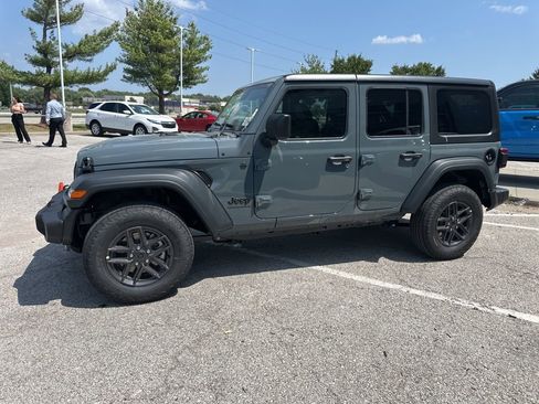 New 2025 Jeep Wrangler Unlimited Sport AWD/4WD image 16
