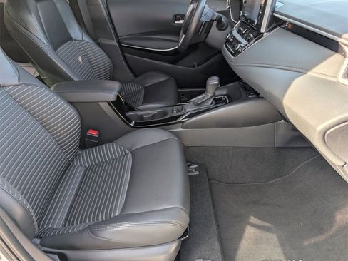 Used 2022 Toyota Corolla XSE image 27