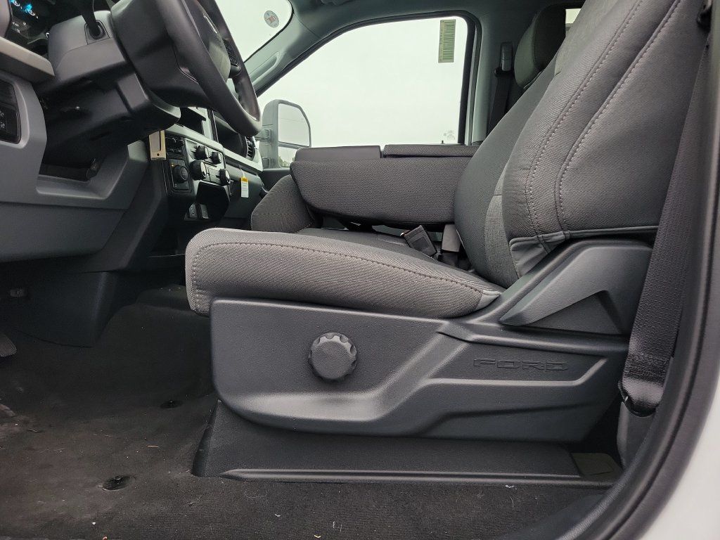 New 2026 Ford F250 XL w/ STX Appearance Package AWD/4WD image 19
