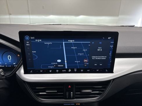 Used 2024 Ford Escape Platinum image 38