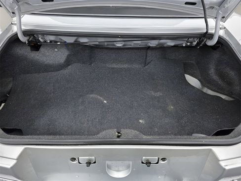 Used 2005 MAZDA MX-5 Miata LS image 14