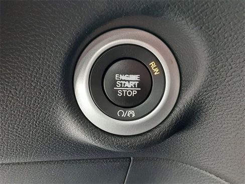 Certified 2020 Chrysler Pacifica Touring-L image 19