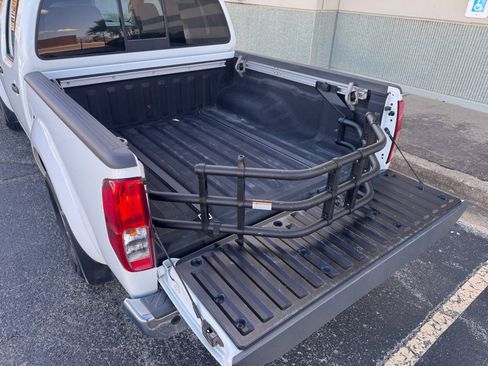 Used 2021 Nissan Frontier SV image 17