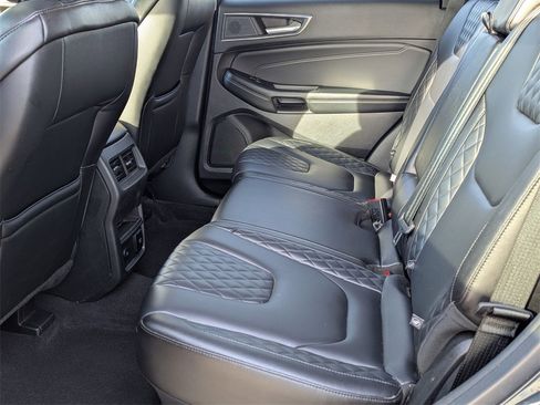 Used 2023 Ford Edge Titanium image 21