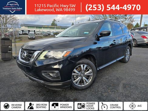 Used 2019 Nissan Pathfinder S image 1