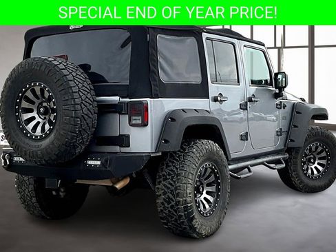 Used 2016 Jeep Wrangler Unlimited Rubicon w/ Connectivity Group image 6