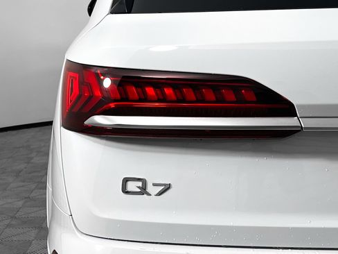 Used 2024 Audi Q7 2.0T Premium Plus image 13