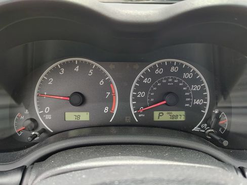 Used 2013 Toyota Corolla LE FWD image 10