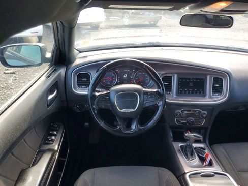 Used 2019 Dodge Charger SXT RWD image 25