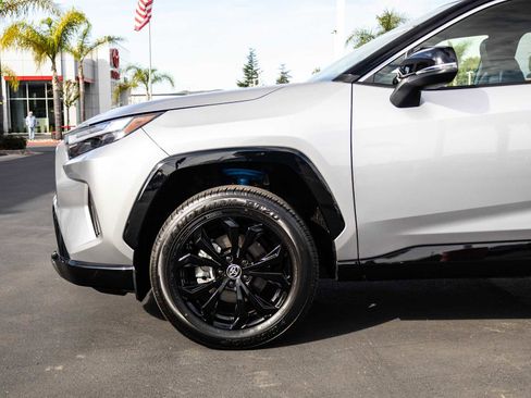 Certified 2025 Toyota RAV4 XSE image 5