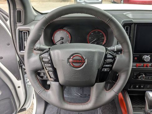 New 2026 Nissan Frontier PRO-4X w/ Pro-4x Convenience Package AWD/4WD image 15
