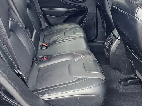 Used 2023 Jeep Cherokee Altitude Lux image 8