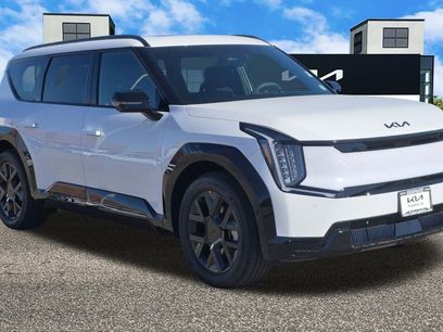 New 2026 Kia EV9 Land