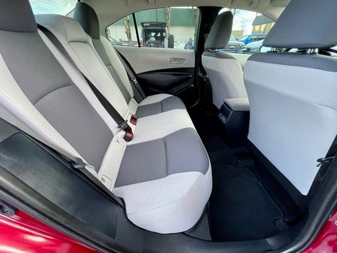 Used 2024 Toyota Corolla LE image 37