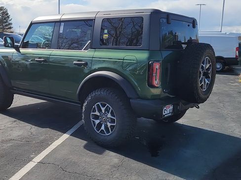 New 2025 Ford Bronco Badlands image 5