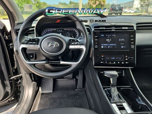 Used 2024 Hyundai Tucson SEL FWD image 12