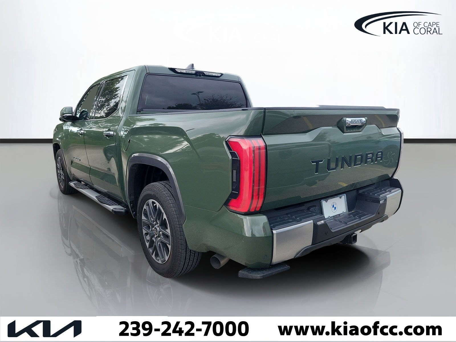 Used 2023 Toyota Tundra Limited RWD image 4