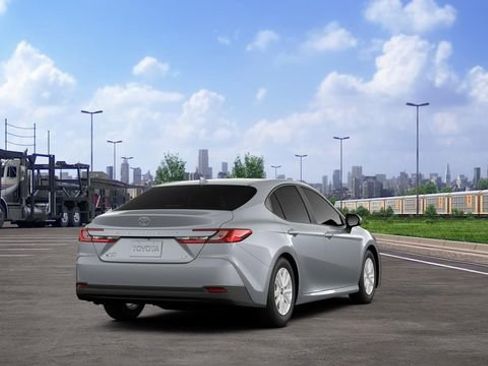 New 2026 Toyota Camry LE image 10