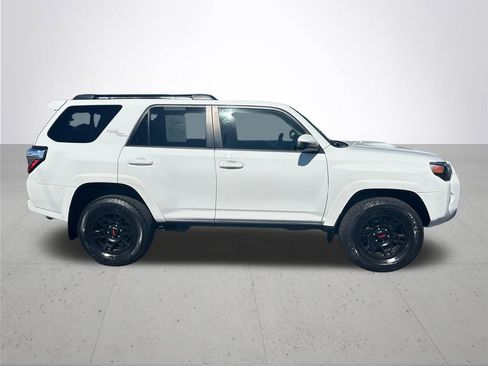 Used 2023 Toyota 4Runner TRD Off-Road AWD/4WD image 5