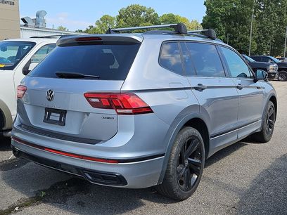 Used 2024 Volkswagen Tiguan SE R-Line