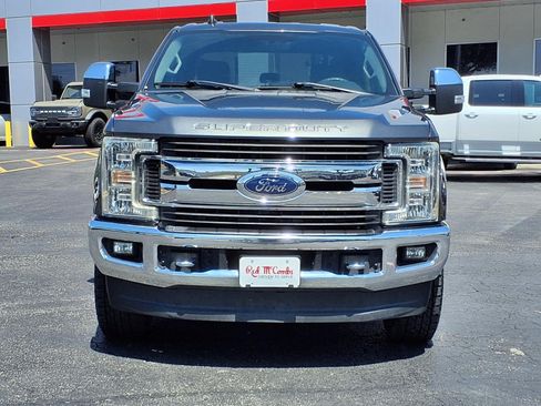 Used 2019 Ford F250 XLT w/ XLT Premium Package AWD/4WD image 2