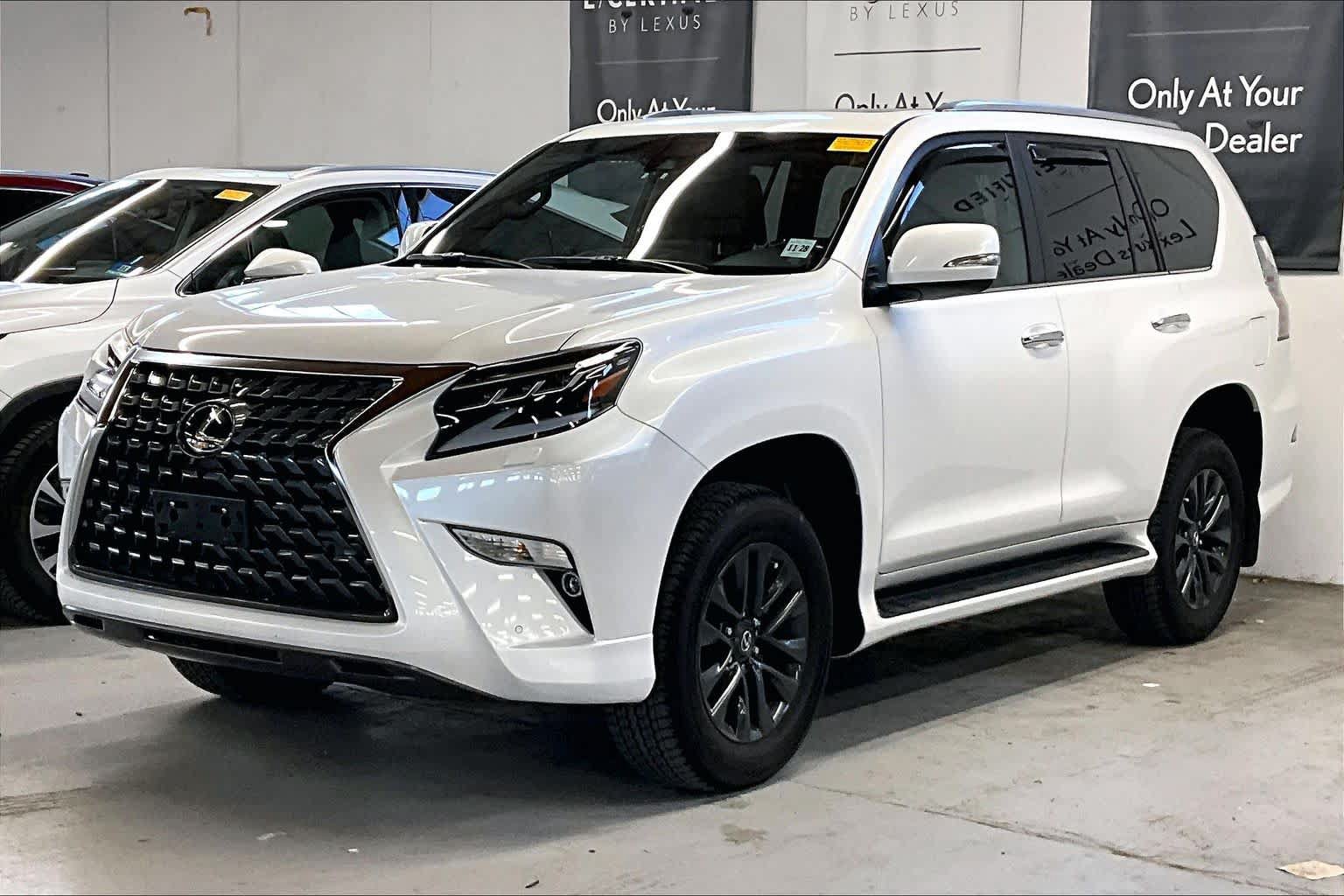 Used 2023 Lexus GX 460 Premium w/ Premium Plus Package AWD/4WD image 3