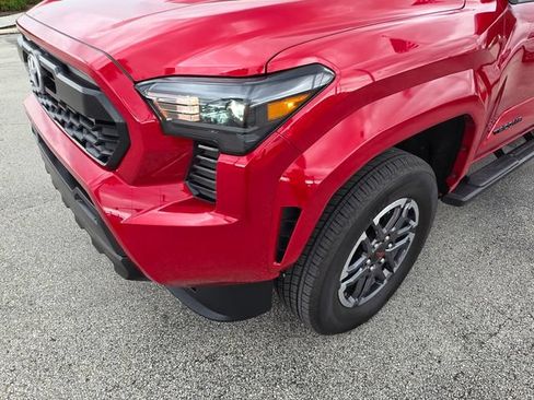 Used 2024 Toyota Tacoma TRD Sport AWD/4WD image 15