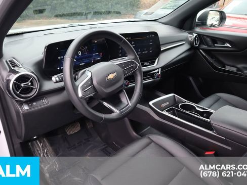 Used 2025 Chevrolet Equinox LT w/ Convenience Package II image 9