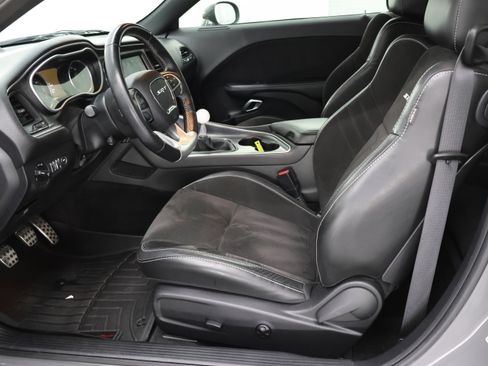 Used 2018 Dodge Challenger SRT w/ Technology Group image 7