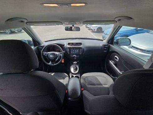 Used 2018 Kia Soul + FWD image 18