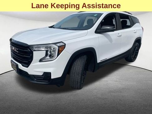 Used 2023 GMC Terrain SLE w/ Driver Convenience Package AWD/4WD image 5