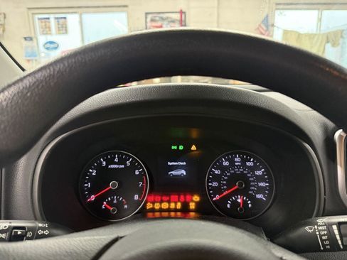 Used 2019 Kia Sportage LX w/ LX Popular Package image 12