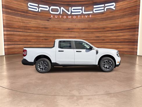 New 2025 Ford Maverick XLT w/ XLT Luxury Package image 6