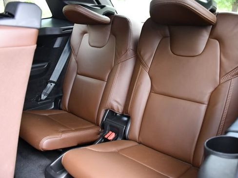 Used 2024 Volvo XC90 B6 Ultimate w/ Protection Package AWD/4WD image 19