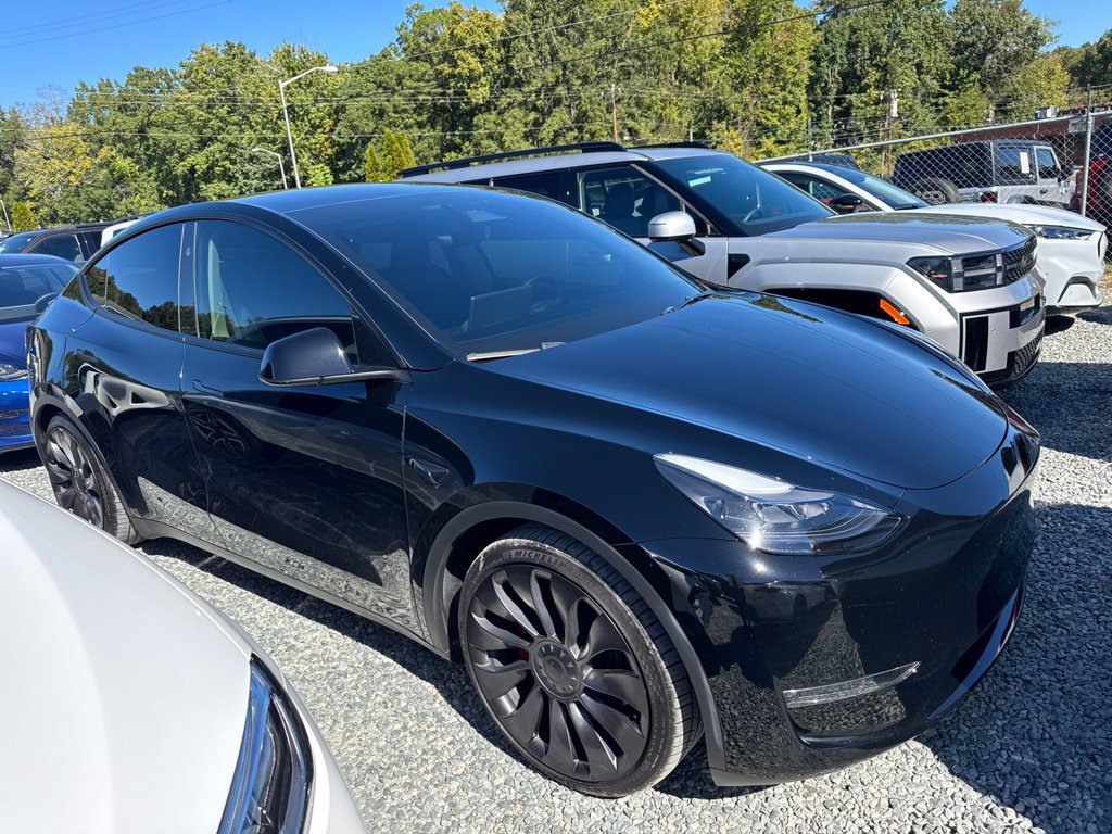 Used 2023 Tesla Model Y Performance AWD/4WD image 2