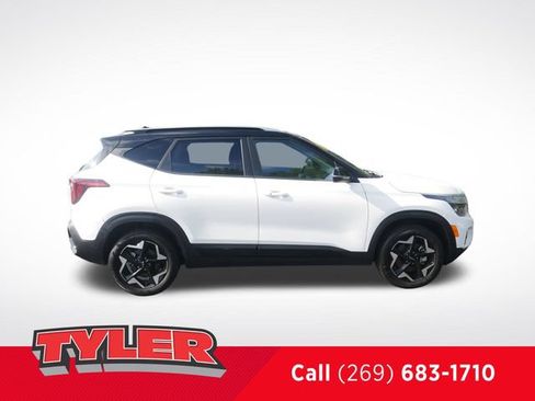 Used 2025 Kia Seltos S AWD/4WD image 9