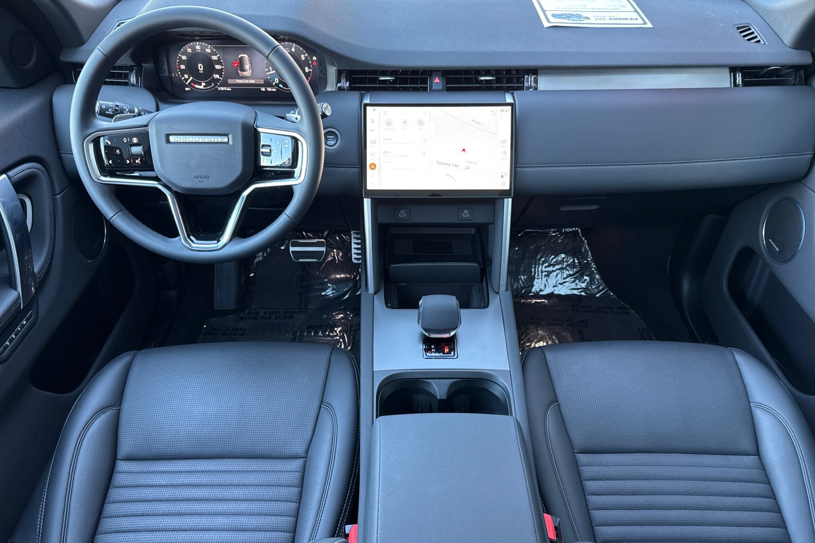 Used 2025 Land Rover Discovery Sport Dynamic SE AWD/4WD image 14