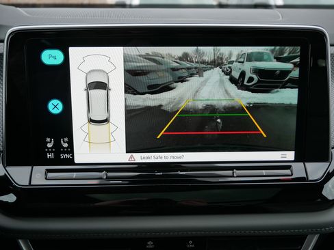 New 2026 Volkswagen Atlas Cross Sport SEL R-Line image 10