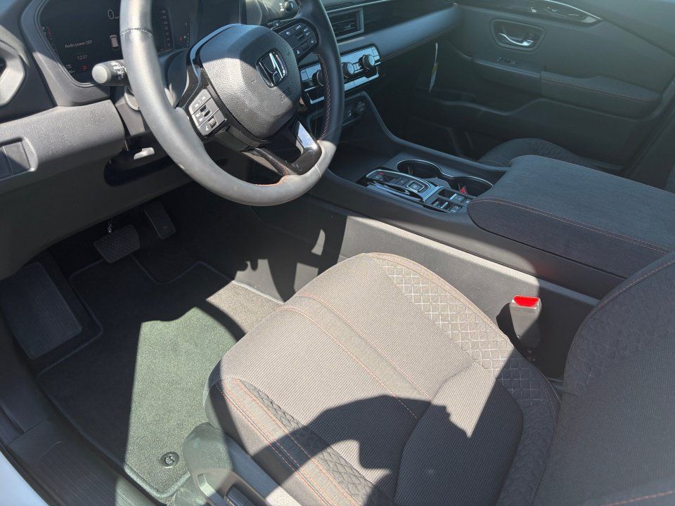 Certified 2026 Honda Pilot Sport image 34