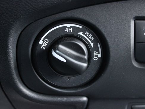 Certified 2024 Nissan Frontier PRO-4X w/ Technology Package image 17