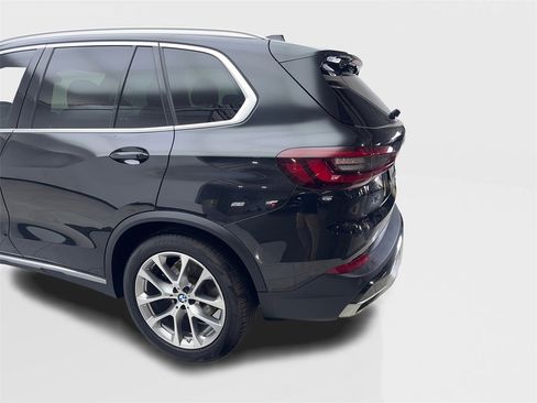 Used 2021 BMW X5 sDrive40i w/ Convenience Package image 17