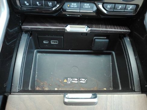 Used 2023 GMC Yukon XL Denali image 49