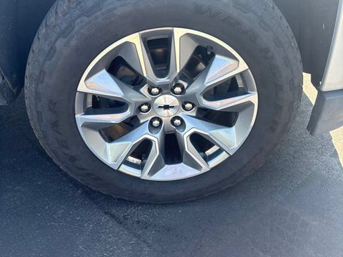 Used 2017 Chevrolet Silverado 1500 LT w/ Rally 2 Edition AWD/4WD image 39