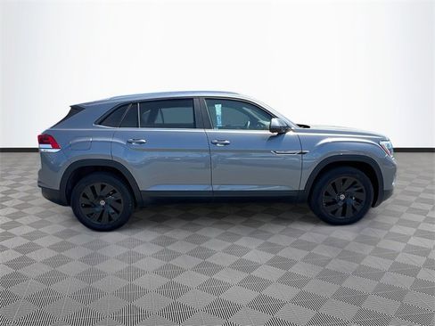 New 2024 Volkswagen Atlas Cross Sport SE image 8