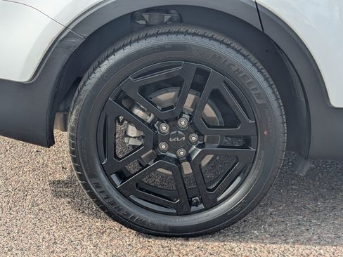 Certified 2023 Kia Telluride SX image 7