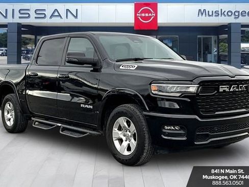 Used 2025 RAM 1500 Big Horn AWD/4WD image 1